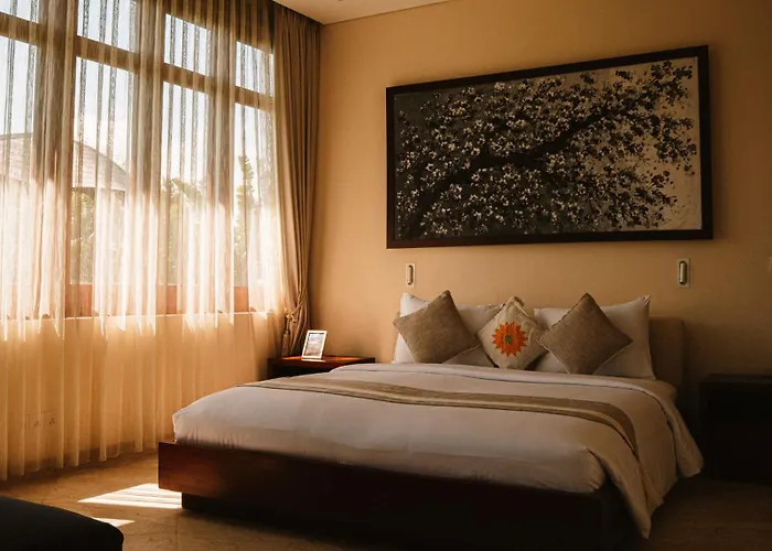 Rosita Oceanfront With Private Chef In Bali فيلة