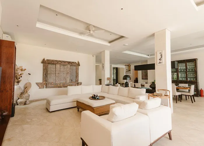 Rosita Oceanfront With Private Chef In Bali فيلة *