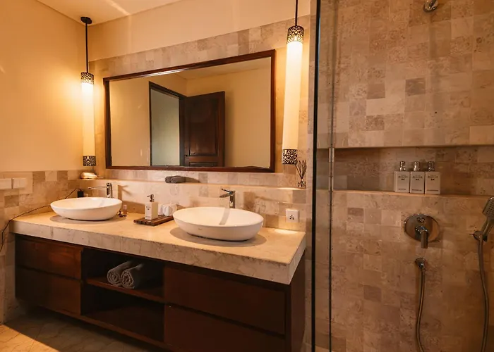 فيلة Rosita Oceanfront With Private Chef In Bali *