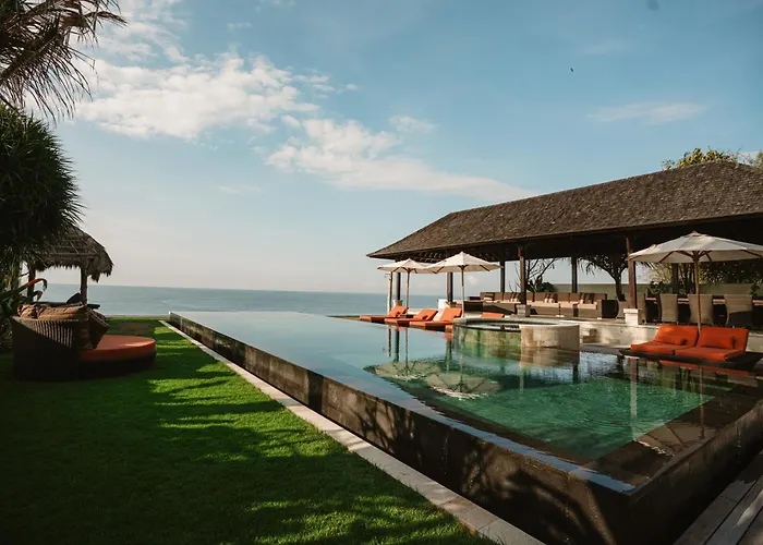 Rosita Oceanfront With Private Chef In Bali فيلة Klungkung