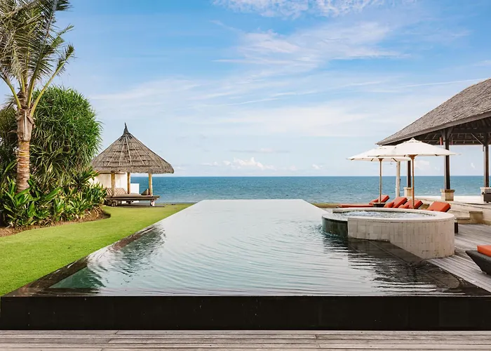 Rosita Oceanfront With Private Chef In Bali 别墅 *