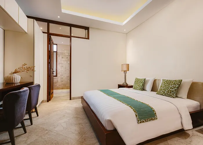 Rosita Oceanfront With Private Chef In Bali *