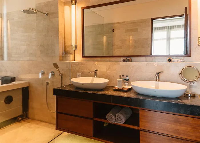 فيلة Rosita Oceanfront With Private Chef In Bali *